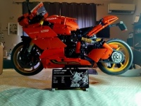 High Tech 1:5 Motorcycle Building Block
